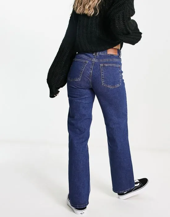 https://images.styletyx.com/images/cotton-wide-leg-denim-jeans-in-dark-blue-object-3079403_4.webp