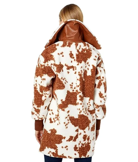 https://images.styletyx.com/images/cow-print-berber-jacket-nvlt-3152268_2.webp