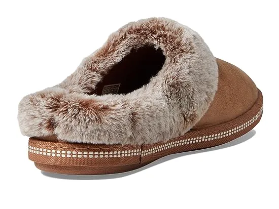 https://images.styletyx.com/images/cozy-campfire-homebody-skechers-2606327_5.webp