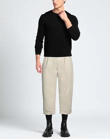 https://images.styletyx.com/images/cream-gabardine-casual-pants-beams-219262071_2.webp