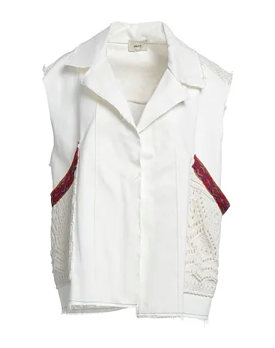 https://images.styletyx.com/images/cream-knitted-blazer-akep-13364637_1.webp