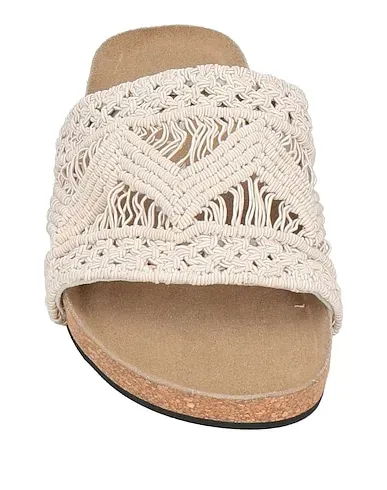 https://images.styletyx.com/images/cream-knitted-sandals-strategia-13355318_4.webp