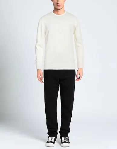 https://images.styletyx.com/images/cream-knitted-sweater-egon-von-furstenberg-1004240918_2.webp