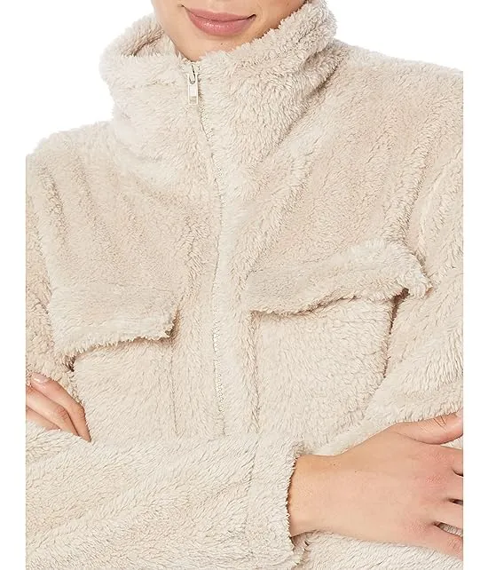 https://images.styletyx.com/images/crop-sherpa-jacket-heroine-sport-3323296_3.webp