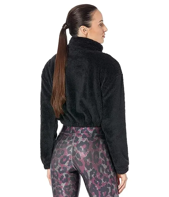 https://images.styletyx.com/images/crop-sherpa-jacket-heroine-sport-3323297_2.webp