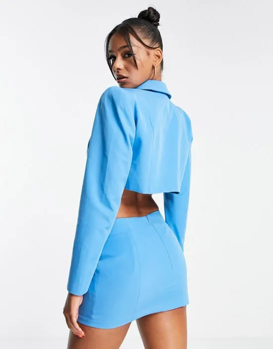 https://images.styletyx.com/images/crop-tailored-blazer-in-blue-part-of-a-set-i-saw-it-first-3039021_2.webp