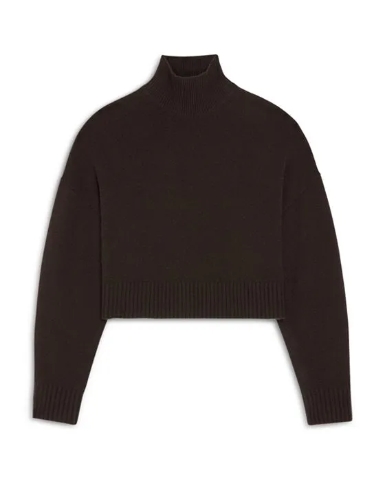 https://images.styletyx.com/images/cropped-cashmere-sweater-theory-1956999423_5.webp