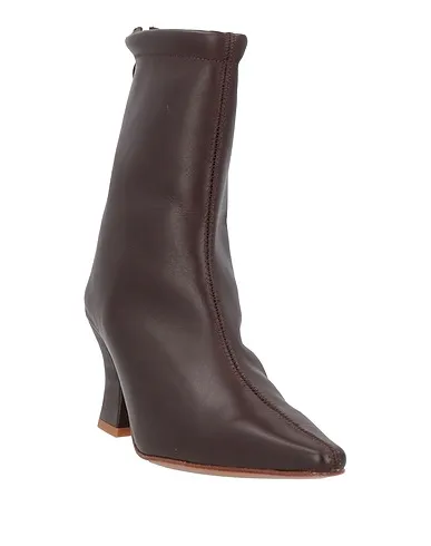 https://images.styletyx.com/images/dark-brown-leather-ankle-boot-about-arianne-1005219903_2.webp