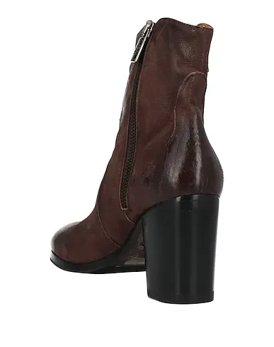 https://images.styletyx.com/images/dark-brown-leather-ankle-boot-jo-ghost-13219487_3.webp