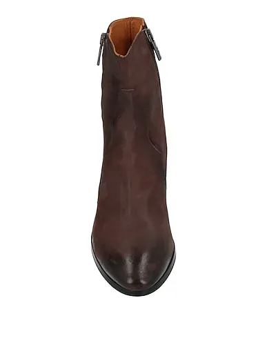 https://images.styletyx.com/images/dark-brown-leather-ankle-boot-jo-ghost-13219487_4.webp