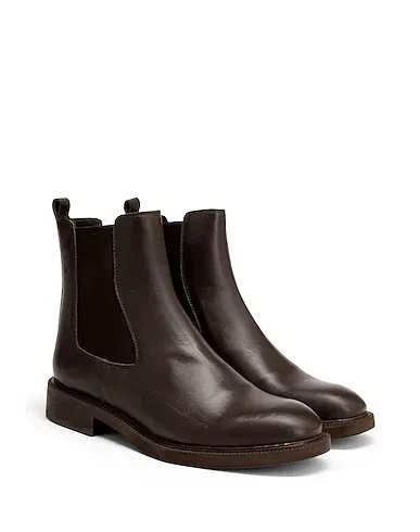 https://images.styletyx.com/images/dark-brown-leather-ankle-boot-leonardo-principi-2828516_3.webp