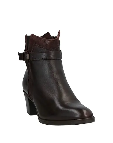 https://images.styletyx.com/images/dark-brown-leather-ankle-boot-valleverde-2609747_2.webp