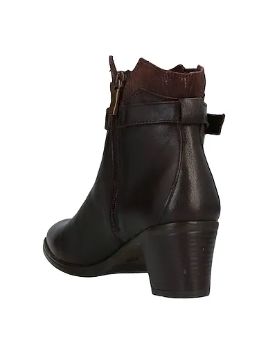 https://images.styletyx.com/images/dark-brown-leather-ankle-boot-valleverde-2609747_3.webp