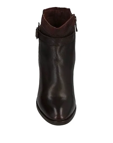 https://images.styletyx.com/images/dark-brown-leather-ankle-boot-valleverde-2609747_4.webp