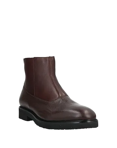 https://images.styletyx.com/images/dark-brown-leather-boots-moreschi-3167021_2.webp