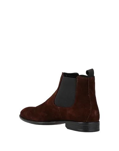 https://images.styletyx.com/images/dark-brown-leather-boots-vagabond-shoemakers-12950310_3.webp