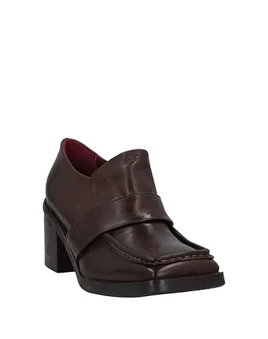 https://images.styletyx.com/images/dark-brown-leather-loafers-1725-a-2357740_2.webp