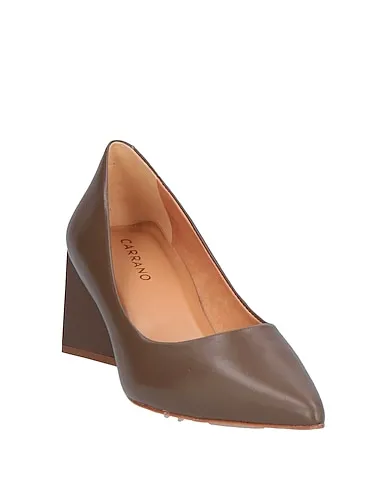 https://images.styletyx.com/images/dark-brown-leather-pump-carrano-925761285_2.webp