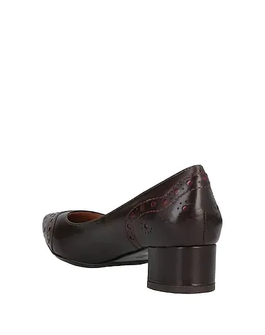 https://images.styletyx.com/images/dark-brown-leather-pump-luciano-barachini-2828726_3.webp