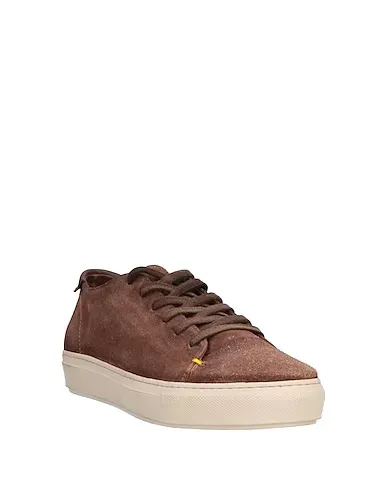 https://images.styletyx.com/images/dark-brown-leather-sneakers-crispiniano-3740004_2.webp