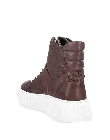https://images.styletyx.com/images/dark-brown-leather-sneakers-manas-2936528_3.webp