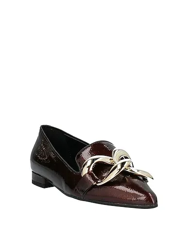 https://images.styletyx.com/images/dark-brown-loafers-divine-follie-550966_2.webp