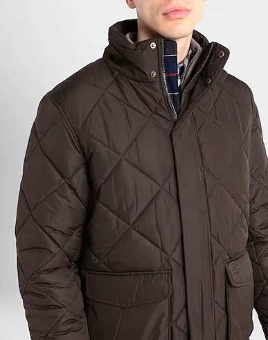 https://images.styletyx.com/images/dark-brown-shell-jacket-barbour-ivestone-quilt-barbour-1126994_4.webp