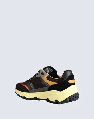 https://images.styletyx.com/images/dark-brown-techno-fabric-sneakers-classic-runner-camoscio-woolrich-3093495_3.webp