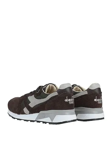 https://images.styletyx.com/images/dark-brown-techno-fabric-sneakers-n9000-h-s-sw-diadora-heritage-1492040_3.webp