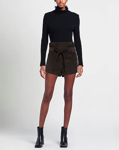 https://images.styletyx.com/images/dark-brown-velvet-shorts-bermuda-wandering-1004406140_2.webp