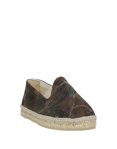 https://images.styletyx.com/images/dark-green-canvas-espadrilles-oas-824938_2.webp