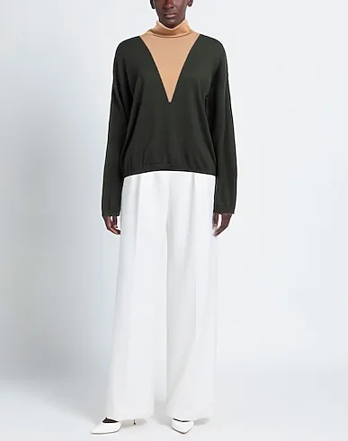 https://images.styletyx.com/images/dark-green-knitted-turtleneck-alpha-studio-1004731986_2.webp