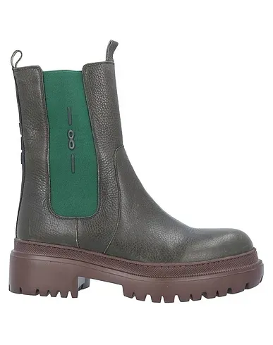 https://images.styletyx.com/images/dark-green-leather-ankle-boot-181-2517583_1.webp