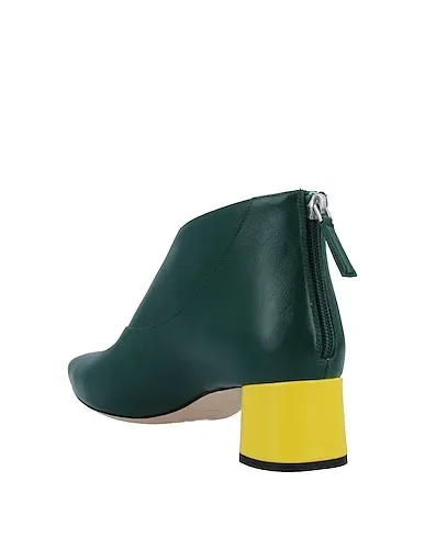 https://images.styletyx.com/images/dark-green-leather-ankle-boot-emilio-pucci-890254_3.webp