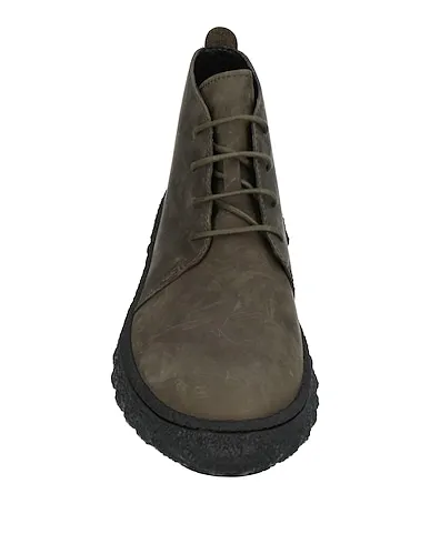 https://images.styletyx.com/images/dark-green-leather-boots-camper-3167196_4.webp
