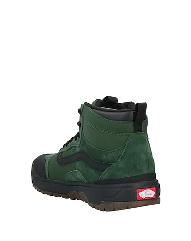 https://images.styletyx.com/images/dark-green-leather-boots-vans-mte-12913577_3.webp