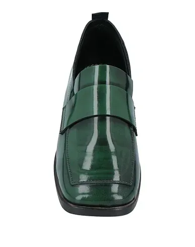 https://images.styletyx.com/images/dark-green-loafers-preventi-1906231332_4.webp
