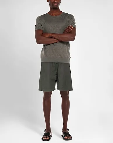 https://images.styletyx.com/images/dark-green-plain-weave-shorts-bermuda-crossley-1493158000_2.webp