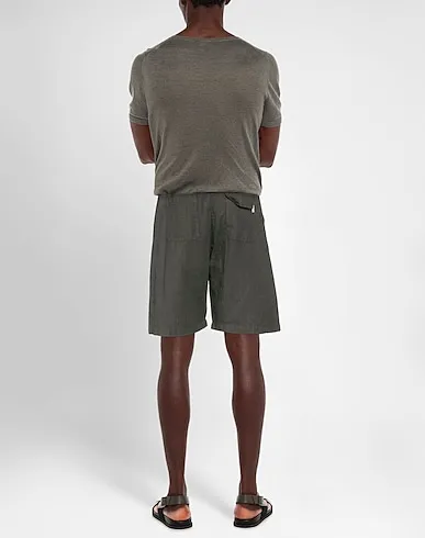 https://images.styletyx.com/images/dark-green-plain-weave-shorts-bermuda-crossley-1493158000_3.webp