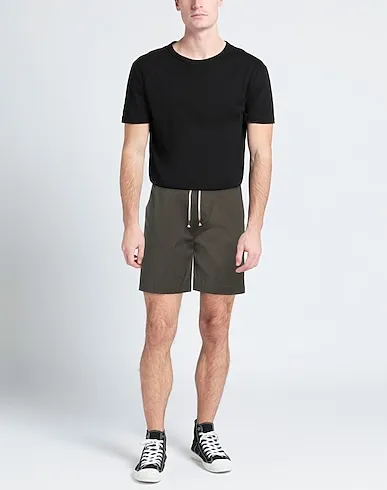 https://images.styletyx.com/images/dark-green-plain-weave-shorts-bermuda-the-silted-company-13371951_2.webp
