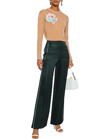 https://images.styletyx.com/images/dark-green-satin-casual-pants-peter-pilotto-12919840_2.webp