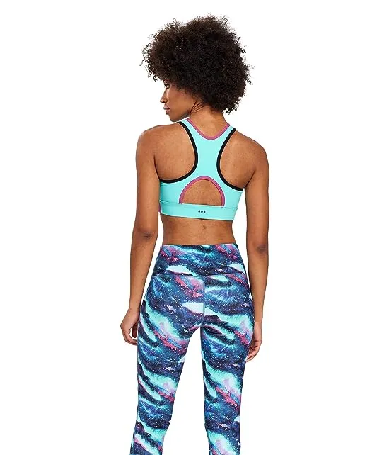 https://images.styletyx.com/images/dash-bra-top-saucony-2604434_2.webp
