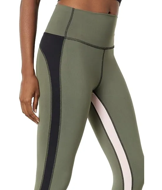 https://images.styletyx.com/images/dawson-leggings-electric-rose-3174766_3.webp