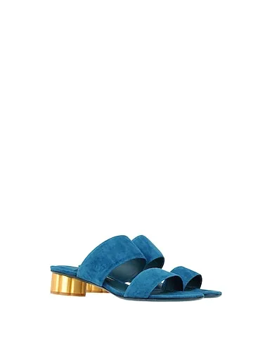 https://images.styletyx.com/images/deep-jade-leather-sandals-ferragamo-1225921125_2.webp
