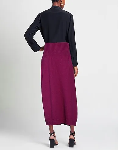 https://images.styletyx.com/images/deep-purple-knitted-maxi-skirts-lemaire-3312178_3.webp