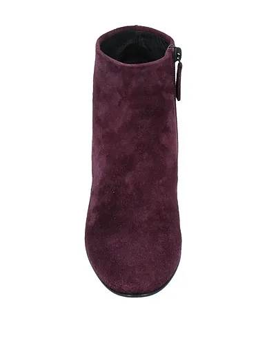 https://images.styletyx.com/images/deep-purple-leather-ankle-boot-loriblu-1327931_4.webp