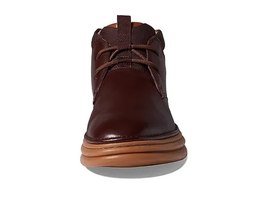 https://images.styletyx.com/images/delson-chukka-boot-stacy-adams-3117182_2.webp