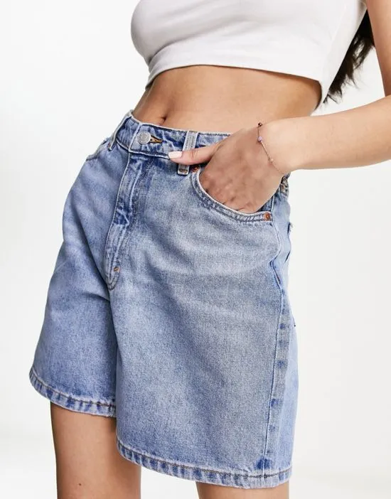 https://images.styletyx.com/images/denim-shorts-in-blue-monki-13455087_2.webp