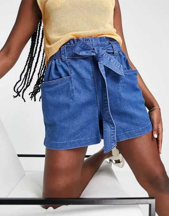 https://images.styletyx.com/images/denim-shorts-with-tie-waist-in-blue-vila-2870782_3.webp