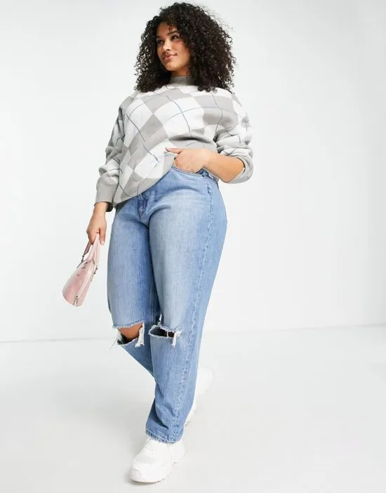 https://images.styletyx.com/images/diamond-check-sweater-in-gray-part-of-a-set-missguided-plus-2996355_4.webp